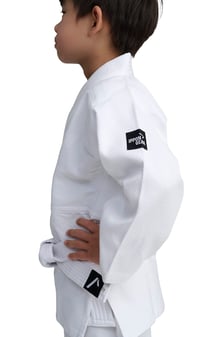 Detské judo kimono IPPONGEAR Future 2 s bielym opaskom – pre začiatočníkov, látka 335 g/m², elastický pás, tréningový úbor pre deti 10