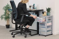 Plastová komoda Iris Ohyama DC-004 s kolieskami, 4 ploché zásuvky, sivá, formát A4, bez BPA, do spálne, kúpeľne, kancelárie 5