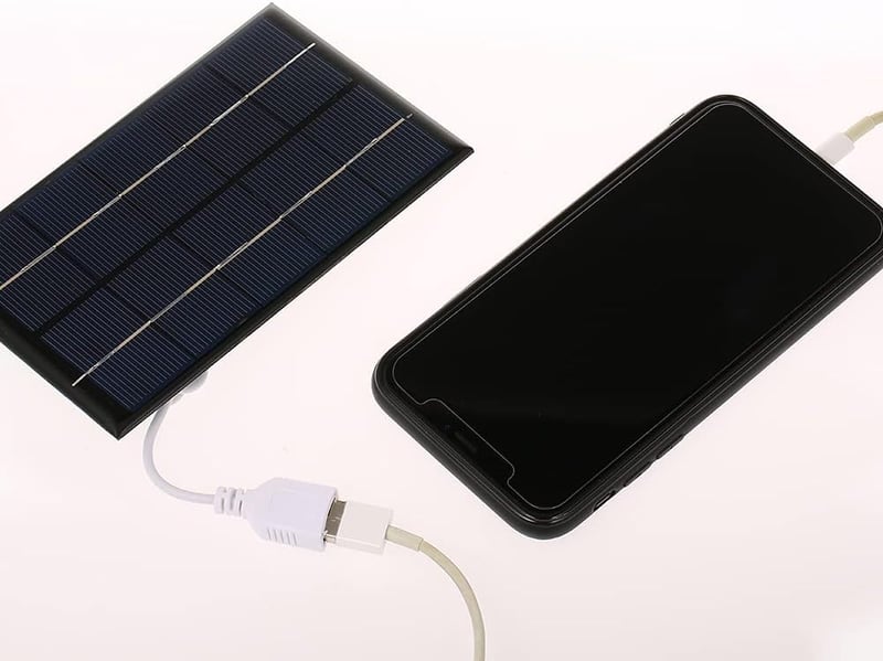 Irishom Hordozható Napelemes Töltő USB Csatlakozással Mobiltelefonokhoz 2W 5V Szolár Panel Kempingezéshez Túrázáshoz Utazáshoz