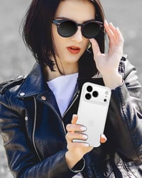 Husă ivoler mată pentru iPhone 17 Pro, rezistentă la șocuri conform standardelor militare, spate din policarbonat dur mat translucid, anti-amprentă, ramă subțire de protecție - Alb 7
