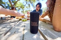 Boxă portabilă Bluetooth JBL Grip - rezistentă la apă, compactă, negru 8