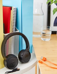 JBL Tune 660 BTNC on-ear Bluetooth slúchadlá s aktívnym potlačením hluku, možnosťou káblového pripojenia, zvukom Pure Bass, čierne 2