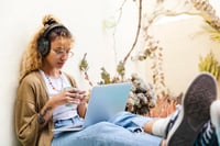 Bezdrôtové slúchadlá JBL Tune 780NC cez uši s aktívnym potlačením hluku, čierne 4