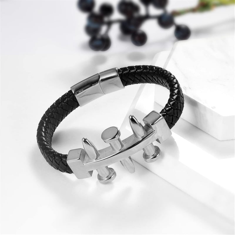 JewelryWe Férfi fekete fonott bőr karkötő punk szegecsekkel rozsdamentes acél mágneses csattal fekete arany ezüst