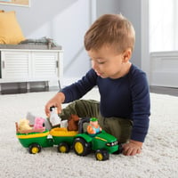 Traktor s prívesom na seno John Deere so zvieracími zvukmi, farmárom a 4 zvieratkami, od 18 mesiacov, hračka na doma aj von, viacfarebná 2
