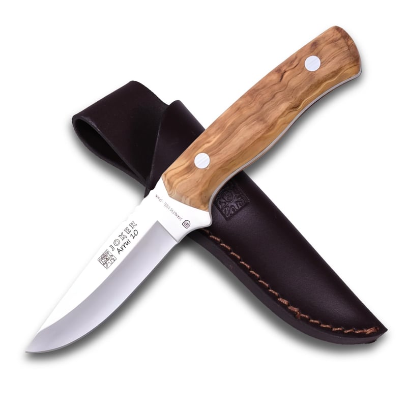 Cuțit Bushcraft Joker Arrui CO60 cu lamă de 10 cm, mâner din lemn de măslin și teacă din piele maro, pentru pescuit, vânătoare și camping
