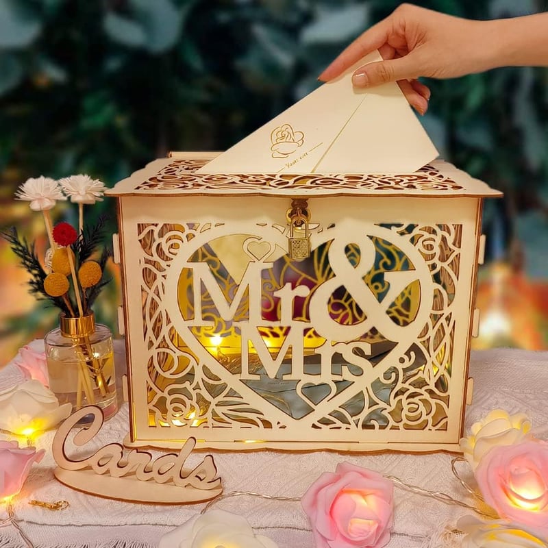 Jolik Vintage Esküvői Ajándékdoboz Fa Pénzgyűjtő Zárral Mr & Mrs Sárga