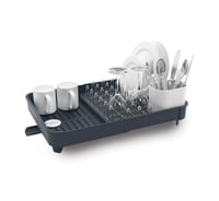 Rozťahovateľný odkvapkávač na riad Joseph Joseph Extend s vyberateľným stojanom na príbory a otočným odtokom, sivý – viditeľne používaný 1