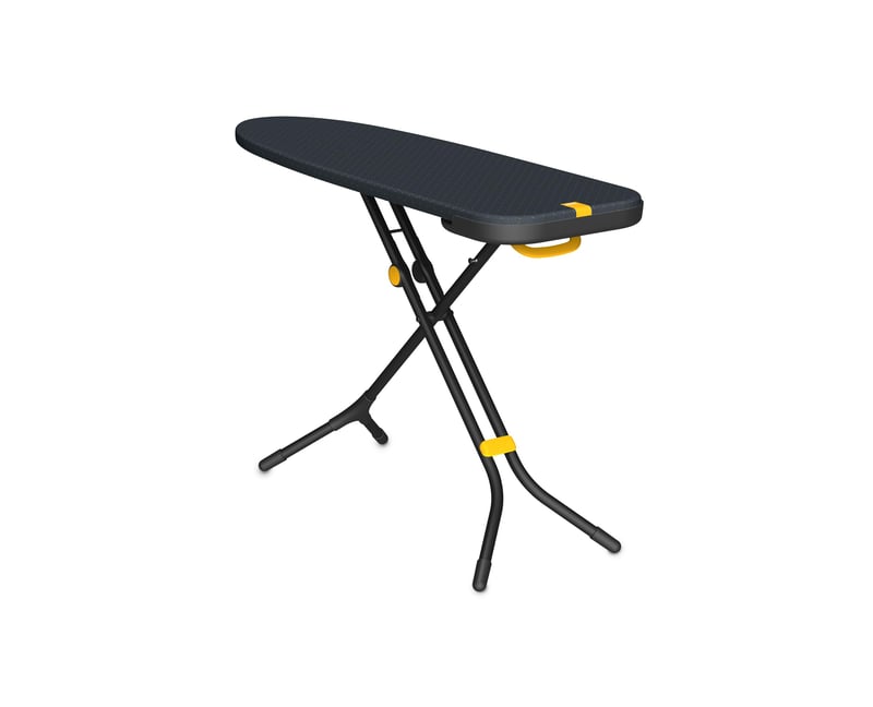 Žehliaca doska Joseph Joseph Glide Plus 135x45 cm, nastaviteľná výška, žiaruvzdorná, 4-vrstvový bavlnený poťah, jednoduché skladovanie, čierna/modrá