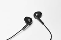 Slúchadlá JVC HA-FR17UC-B USB-C so vstavaným DAC prevodníkom, mikrofónom a 3-tlačidlovým diaľkovým ovládaním, kompaktný dizajn, čierne 3