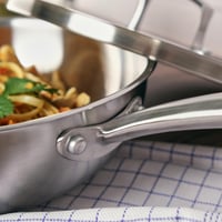 Wok panvica KAMBERG 24 cm, nerezová oceľ 18/10, trojvrstvová, s pokrievkou, bez PFAS, vhodná na indukciu a do rúry, na všetky typy sporákov, sivá 6