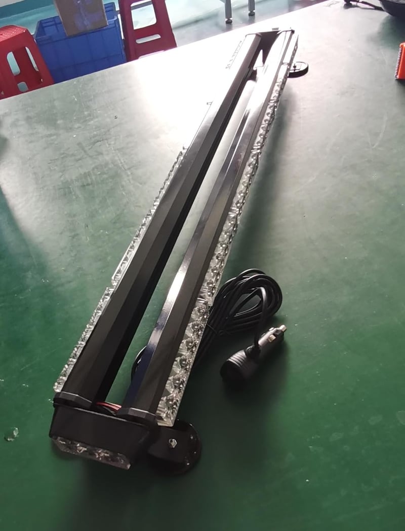 KAMOPA 96cm LED figyelmeztető villanófény 78 LED sárga mágneses teherautóhoz