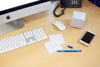 Kangaro Box na poznámkové bločky 9,5x9,5x9,5 cm, 700 listov, biely, zásobník na lepiace papieriky 5