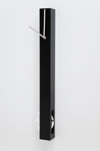 Nástenné hodiny s kyvadlom Kare Design čierne/strieborné, hliník, quartzový strojček, moderné, 65x6x6 cm 3