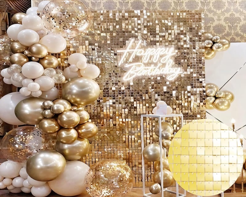 Kate arany csillogó fali háttér 30x30 cm 24 db paillettes dekoráció