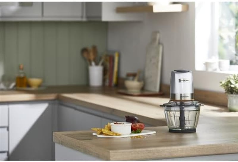 Kenwood EasyChop+ CHP62.400 SI Electric Chopper with Quadruple Blades Made of Stainless Steel, One Touch Operation, Ice Crusher, 0.6 L Working Container, Dishwasher Safe, 500 W, Black