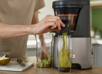 Storcător prin presare la rece Kenwood PureJuice XL JMP85.000SI 230W - Cană 1L, Tub de alimentare XL, Sistem anti-picurare, Argintiu 5