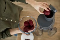 Storcător prin presare la rece Kenwood PureJuice XL JMP85.000SI 230W - Cană 1L, Tub de alimentare XL, Sistem anti-picurare, Argintiu 9