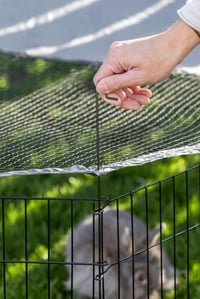 Țarc exterior pentru animale mici Kerbl Pet Milo cu capac, din grilaj metalic vopsit electrostatic, pentru iepuri și animale mici, țarc octogonal 9