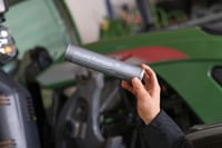 Vaselină Grafitată Premium Kerbl Viscano, Cartuș 400 g - Unsoare Multiscop Rezistentă la Apă, Adezivă și la Presiune 2