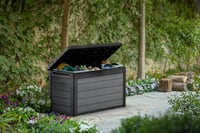 Záhradný úložný box Keter Cortina 100G – 380 l, sivý, povrch s imitáciou dreva, 122,9 x 62,1 x 70,6 cm 5