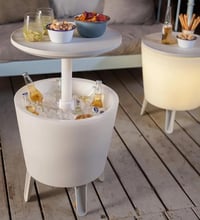 Masă de bar frigorifică Keter Illuminated Cool Bar cu LED alb, capacitate 42 doze, masă laterală de grădină 49,5x49,5x57 cm, rezistentă la intemperii 6