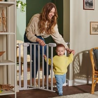 Poartă de siguranță pentru scări și uși Kinderkraft LockGO, fără găurire, 75-103 cm, deschidere la 90 de grade, închidere dublă, negru 2