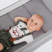 KINDERKRAFT Utazó kiságy Baby Tiger VIKI szürke összecsukható 5