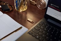 USB kľúč Kingston DataTraveler SE9 Gen 3 512GB USB 3.2 – Rýchlosť čítania 220MB/s – Zlaté kovové prevedenie 6