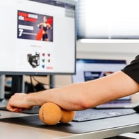 Kintex Kork Fascia arašidová masážna loptička 16 cm - Fasciálna masážna loptička z prírodného korku 5