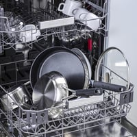 KitchenAid Classic Rozsdamentes Acél Serpenyő 26 cm Kerámia Tapadásmentes Bevonattal, Üvegfedővel, Indukciós, Mosogatógépben Mosható 7