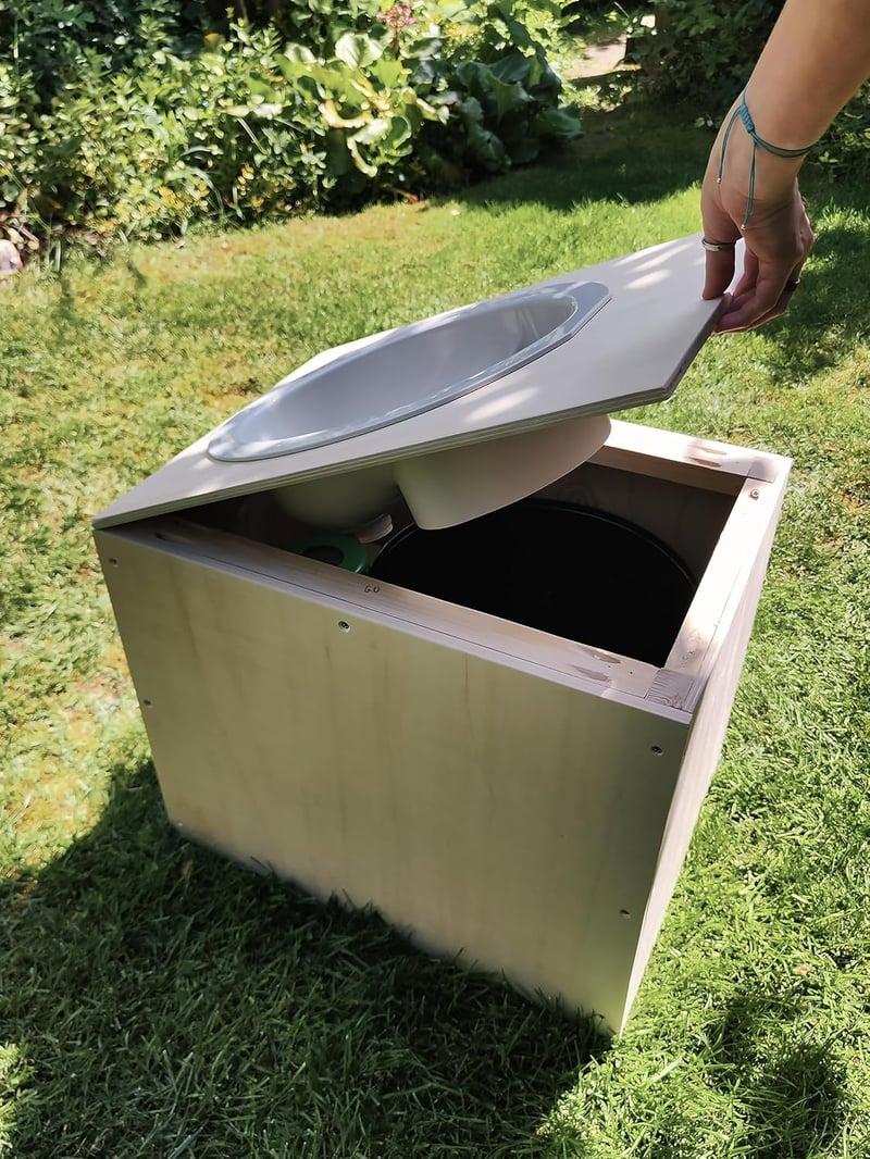 KLOGO Szeparátor Betét Száraz WC-hez Szagcsapda Funkcióval
