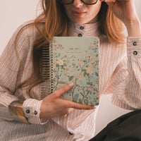 Kokonote Seasonal Flowers Školský diár a plánovač 2026/2027 A5 – Školský plánovač na rok 2027 8