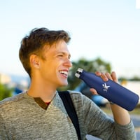 Termoska KollyKolla 500 ml, detská fľaša z nehrdzavejúcej ocele, BPA-free, nepriepustná fľaša na vodu do školy, na šport a do prírody – tmavomodrá 6