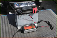 KS Tools 550.1730 Mikroprocesorová nabíjačka batérií 12V/2A pre AGM, gélové a mokré akumulátory 4