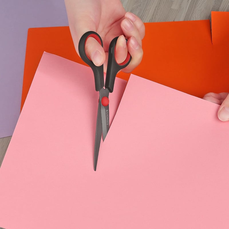 KUONIIY Titán Bevonatú Olló Ergonomikus Fogással 15cm Fekete-Piros