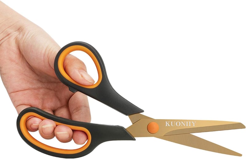 KUONIIY Titán Olló Szett 2 db 20 cm Fekete Sárga Puha Markolattal