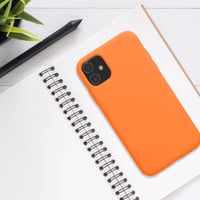 kwmobile iPhone 11 Szilikon Tok Narancssárga - Vezeték Nélküli Töltéshez Kompatibilis Védőtok - Fruity Orange 2