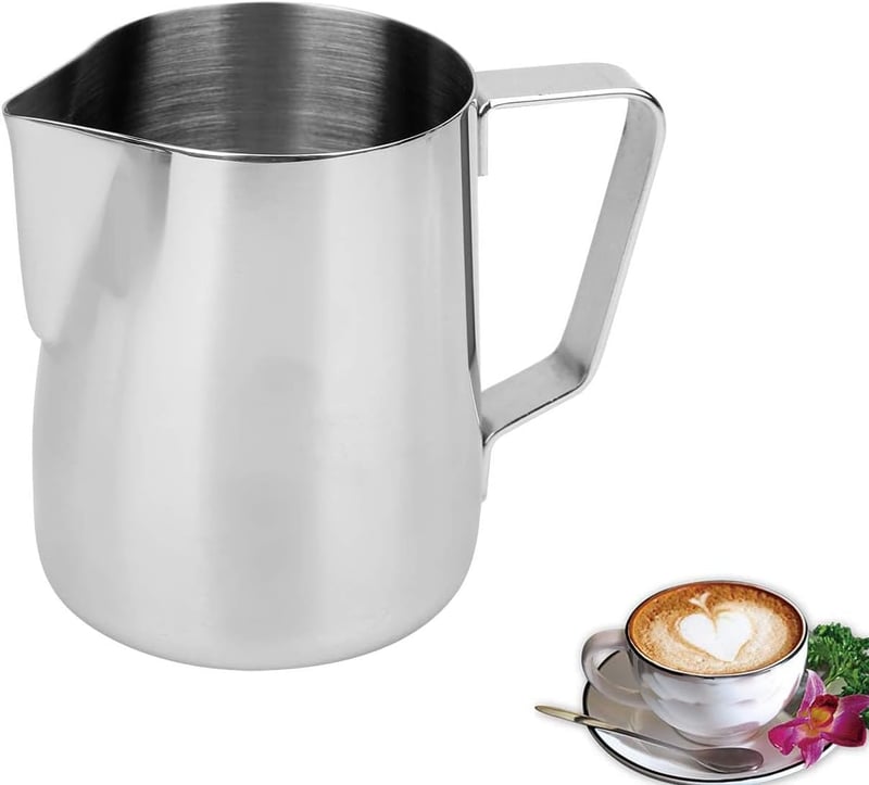 LATRAT rozsdamentes acélból készült tejkiöntő 350ml cappuccino és latte készítéshez