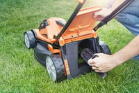LawnMaster 24V akumulatorska kosilica, širina rezanja 34 cm, za površine do 300 m², bežična 6