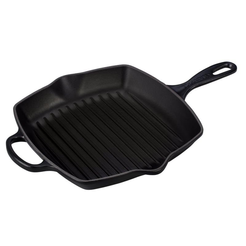 Le Creuset Signature öntöttvas grillserpenyő, négyzetes, 26 cm, minden tűzhelytípushoz incl. indukció, 2,86 kg, matt fekete