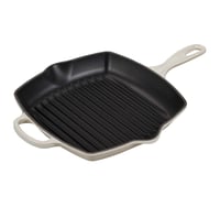 Liatinová grilovacia panvica Le Creuset Signature s pomocnou rukoväťou a 2 výlevkami, 26 cm, farba Meringue 1