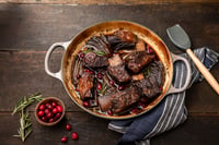 Okrúhly liatinový hrniec Le Creuset Signature Gourmet, 30 cm, 3,5 l, na všetky typy sporákov vrátane indukcie, sivá farba Flint 6