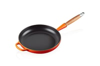 Liatinová panvica LE CREUSET Signature s drevenou rúčkou, 26 cm, čerešňovo červená 7