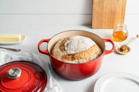 Le Creuset Signature lonac od lijevanog željeza s poklopcem, okrugli, 26 cm, 5,3 l, trešnja crvena, za sve vrste štednjaka i indukciju 5