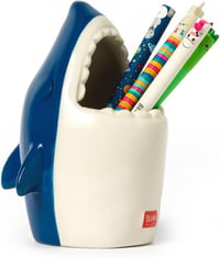 LEGAMI Kerámia Tolltartó Cápa Motívum 12,5x7,5 cm Kézzel Festett - SHARK 1