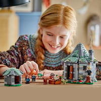 LEGO Harry Potter Hagridova chalúpka: Nečakaná návšteva 76428 – stavebnica so 7 minifigúrkami, čarovná dobrodružná súprava pre dievčatá a chlapcov 10