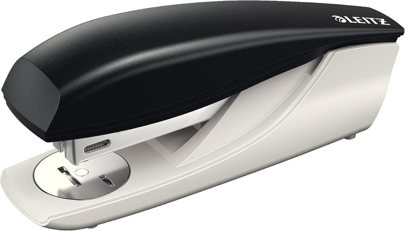 Leitz NeXXt fém tűzőgép - 30 lapos kapacitás, fekete