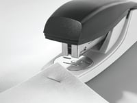 Leitz NeXXt fém tűzőgép - 30 lapos kapacitás, fekete 2