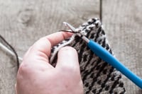 LIHAO Kötőtű és Horgolótű Szett Alumínium Többszínű Tárológéppel 7